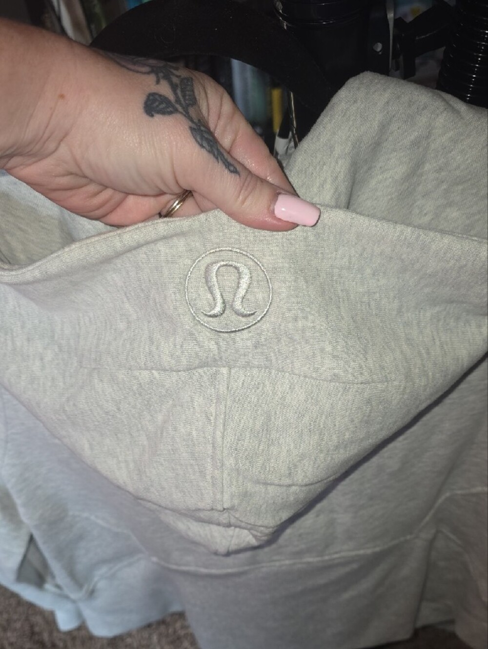 Lululemon Scuba Light Gray Half-Zip Hooded Size M/L NWT - Picture 5 of 6